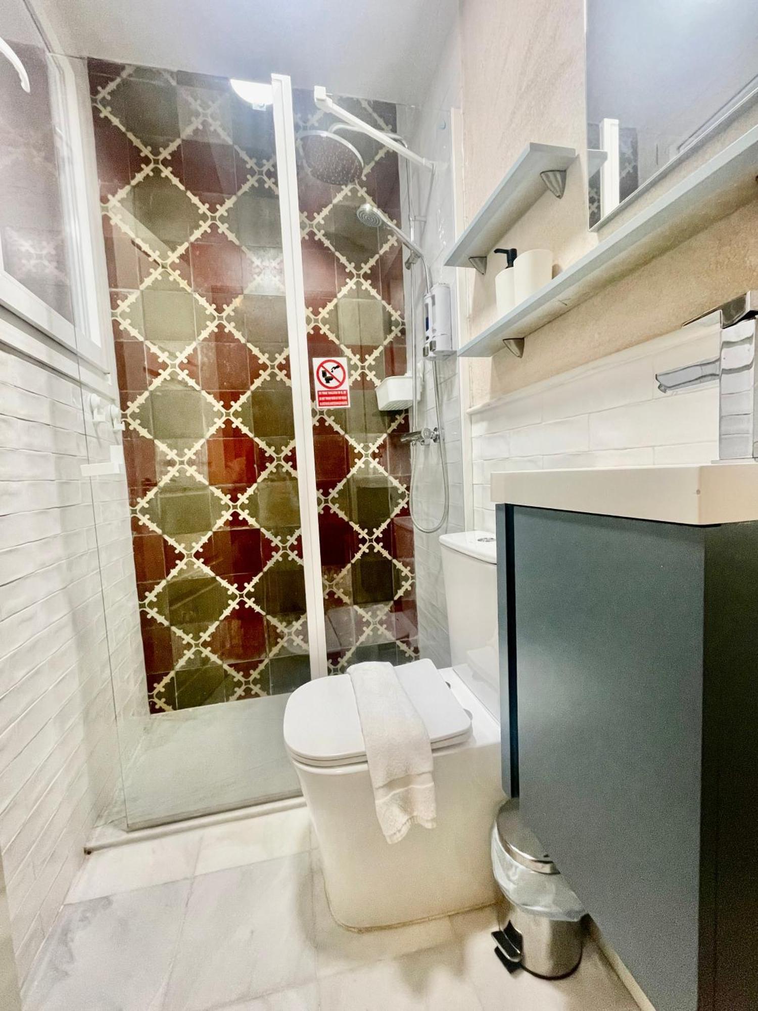 Click Triana - Patio Privado Leilighet Sevilla Eksteriør bilde